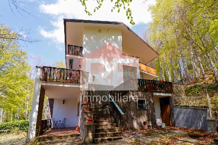 Foto Villa bifamiliare in Via Degli Dei Valserena, Pian Di Balestra