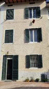 Foto Appartamento in Via Castruccio Buonamici, Lucca di 160 m² con 6 locali