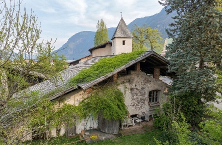 Foto Rustico a Ora di 2644 m² con 1 locali in vendita