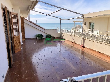 Foto Appartamento a Ragusa Marina di Ragusa Centro di 80 m² con 3 locali