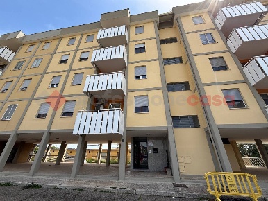 Foto Appartamento in Via Taranto 117, Statte di 149 m² con 5 locali