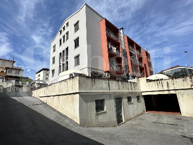 Foto Appartamento in Via AMENDOLA ANGOLO VIA SALVATORE CATTAFI 72, Centro