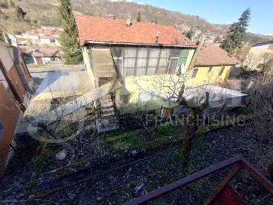 Foto Appartamento in Via Roma 69, Tagliacozzo Centro di 120 m² con 5 locali
