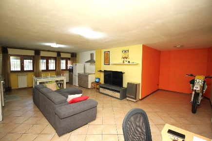 Foto Magazzino in Via Girardi 27, Legnano Vecchio Ospedale - Sant'Erasmo