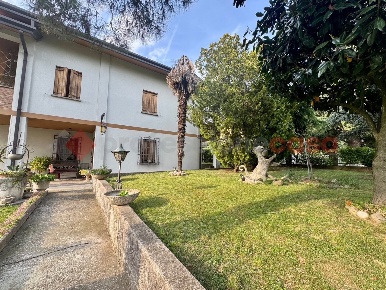 Foto Villa singola in Via vicenza snc, Baone Rivadolmo di 356 m² in vendita