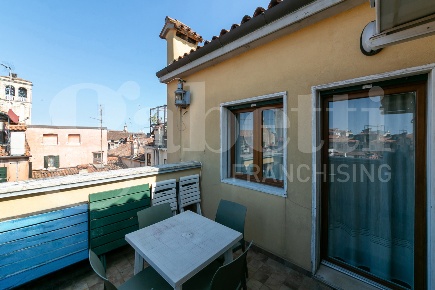 Foto Appartamento in San Polo, Venezia Rialto di 120 m² con 5 locali