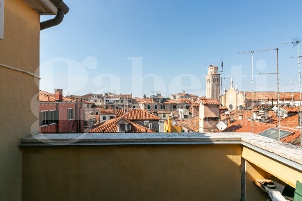 Foto Appartamento in San Polo, Venezia Rialto di 120 m² con 5 locali