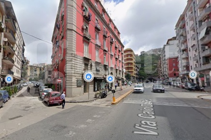 Foto Negozio in canzanella vecchia, Napoli Fuorigrotta di 30 m² in affitto