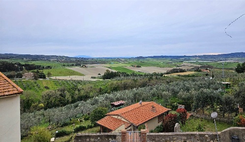 Foto Rustico a Santa Luce di 155 m² con 6 locali in vendita