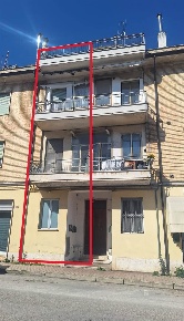 Foto Case semi ndipendenti a Fermo Centro di 224 m² con 15 locali