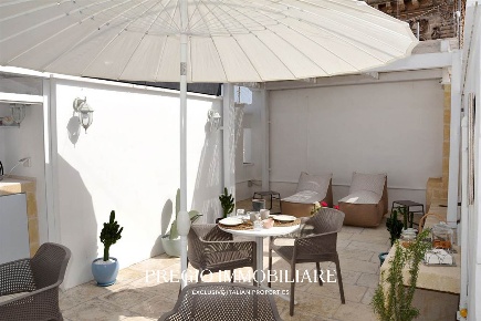 Foto Casa indipendente a Monopoli Centro di 130 m² con 5 locali in vendita