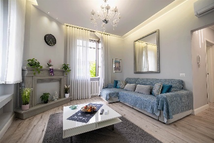 Foto Appartamento in via Spartaco Lavagnini, Signa Centro di 100 m²