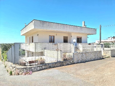 Foto Villa bifamiliare in Contrada Guaguino 23, Alberobello Coreggia