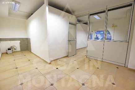 Foto Locale commerciale a Laives di 35 m² con 1 locali in affitto