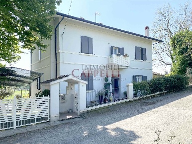 Foto Villa bifamiliare in Via Montecchio 29, Bertinoro Capocolle di 430 m²