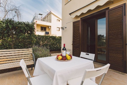 Foto Villa a schiera in VIA DELLO SPARVIERO 6/A, Siracusa di 135 m²