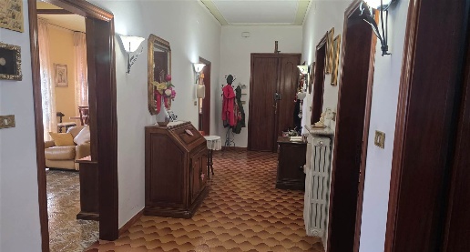 Foto Appartamento a Prato Maliseti di 148 m² con 6 locali in vendita