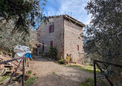 Foto Rustico a Città della Pieve di 190 m² con 6 locali in vendita