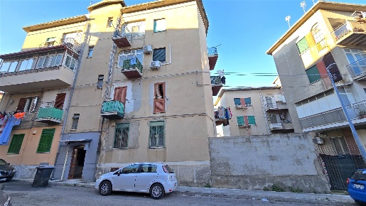 Foto Appartamento a Messina Gazzi di 90 m² con 3 locali in vendita