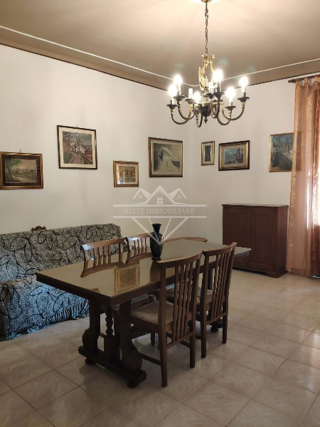 appartamento in affitto a Carrara in zona Centro Città