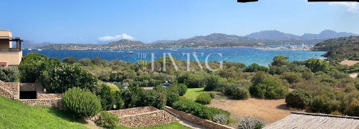 Foto Appartamento a Olbia Portisco di 98 m² con 6 locali in vendita