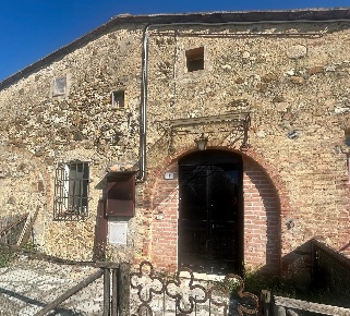 Foto Appartamento a Monteriggioni di 180 m² con 7 locali in vendita