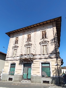 Foto Appartamento a Barga Centro di 330 m² con 10 locali in vendita