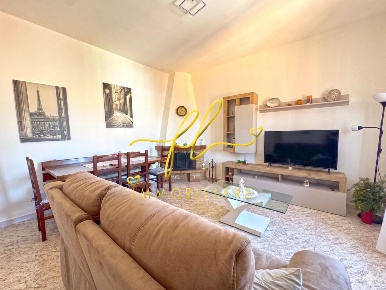 Foto Appartamento a Cecina Cecina Centro di 87 m² con 3 locali in vendita