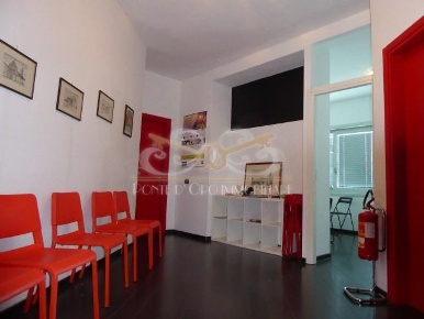 Foto Ufficio a Pisa Ospedaletto di 66 m² con 2 locali in affitto