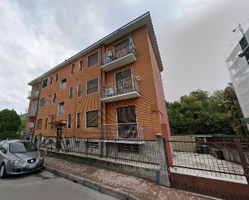 Foto Appartamento a Opera Centro di 48 m² con 3 locali in vendita