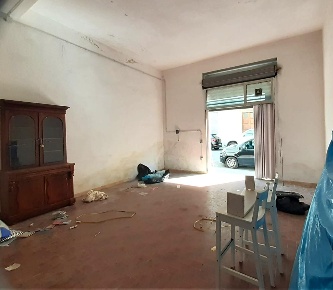 Foto Magazzino a Pontedera Centro di 63 m² con 2 locali in vendita