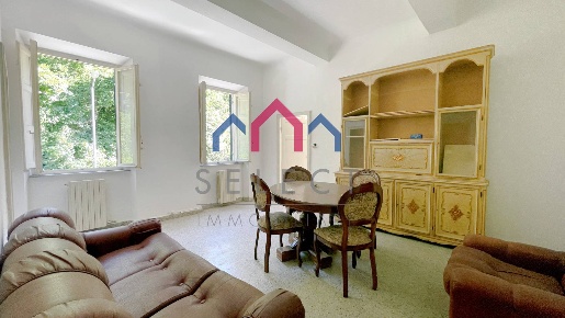 Foto Appartamento a Bagni di Lucca Centro di 75 m² con 4 locali in vendita