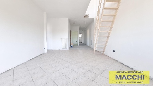 Foto Attico a Ponsacco Centro di 145 m² con 5 locali in vendita