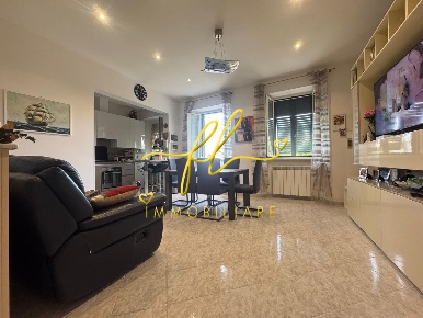 Foto Appartamento a Livorno Porta a Mare - Mazzini di 85 m² con 4 locali