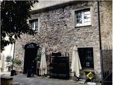 Foto Locale commerciale in Via alla Calata Marinetta, Genova Molo di 66 m²