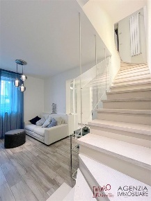 Foto Villa unifamiliare a Viareggio Darsena - Ex Campo di Aviazione