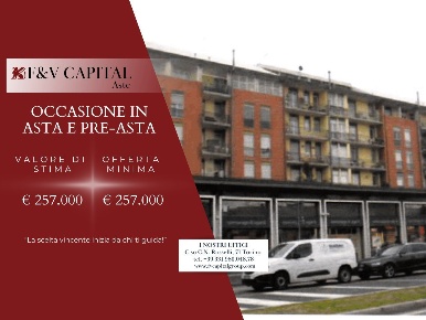 Foto Appartamento in Via Novara, Milano San Carlo di 95 m² con 4 locali