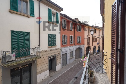 Foto Duplex in Via Vicinato 14, Caravaggio Centro di 80 m² con 3 locali