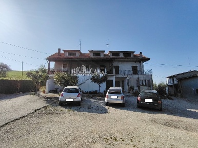 Foto Casa indipendente in via montecoccio 12, Spinetoli di 580 m²