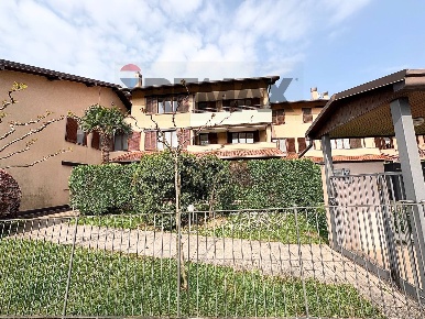 Foto Appartamento in VIA MANZONI 2, Gazzada Schianno Centro di 73 m²