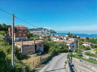Foto Casa indipendente in Salita degli Ulivi snc, Agropoli Centro di 100 m²