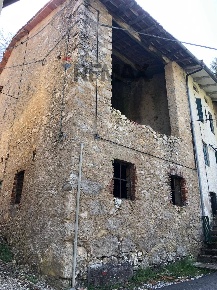Foto Rustico in via Bagattini di Sopra 3, Posina di 300 m² con 7 locali