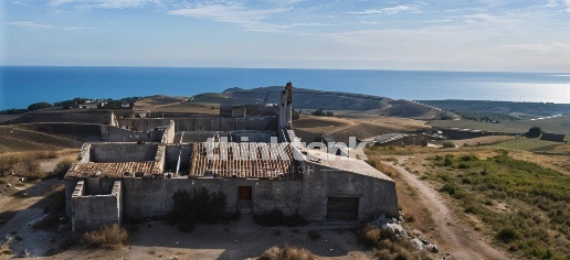 Foto Rustico in Eraclea Minoa, Cattolica Eraclea di 855 m² con 40 locali