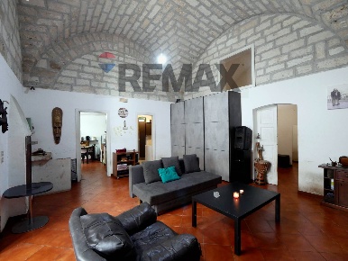 Foto Casa indipendente in Via Saverio Mercadante 33 - 35, Triggiano