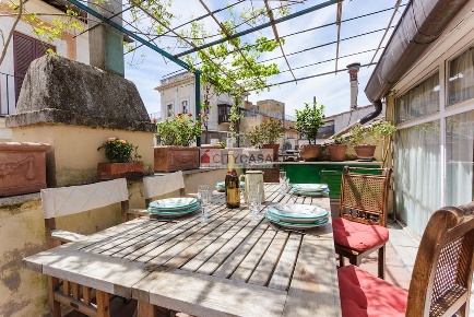 Foto Attico a Roma di 130 m² con 6 locali in affitto