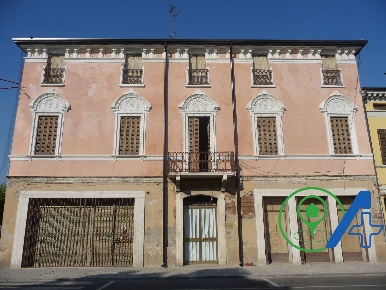 Foto Rustico in via ferri 83, San Benedetto Po Centro di 780 m² in vendita