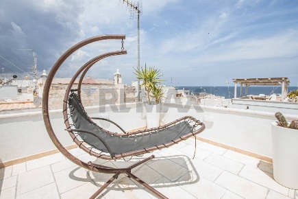 Foto Appartamento a Polignano a Mare Centro di 110 m² con 4 locali