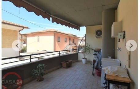 Foto Appartamento in Piazzale Annibaldi, Sermoneta di 59 m² con 3 locali