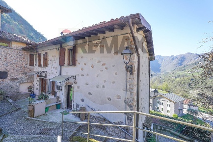 Foto Casa indipendente in ANTEA, San Pellegrino Terme Antea di 127 m²