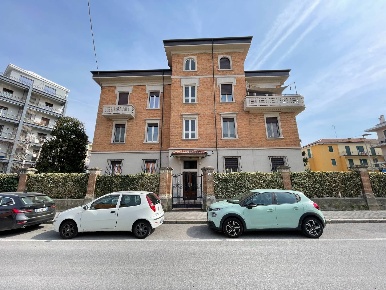 Foto Appartamento in Via Vigo 14, Mondovì Altipiano di 80 m² con 4 locali
